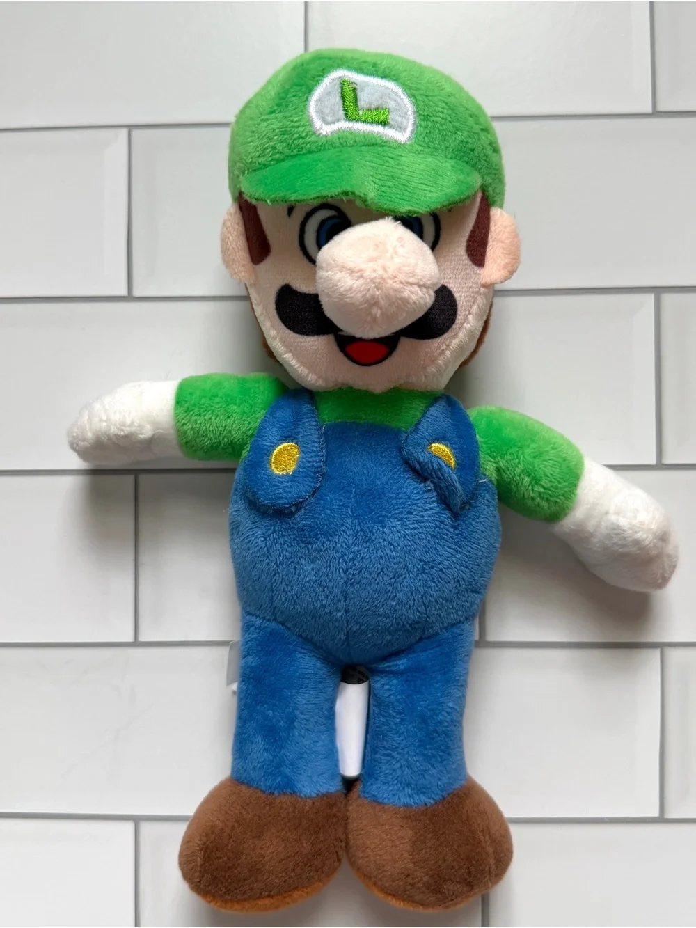 5/6🍄 Super Mario Boys Bundle! Pajama Set, Performance Shirt, Slippers & Stuffie